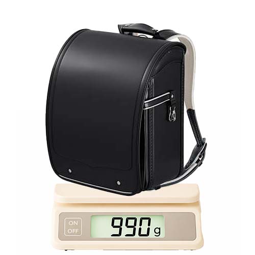 セイバンスゴ軽エアーの重量測定画像(約990gの軽量ランドセル)